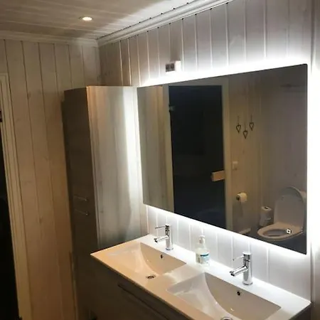 Stor Familiehytte Pa Smasaetra, Casa vacanze *