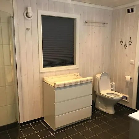 Stor Familiehytte Pa Smasaetra, Casa vacanze *