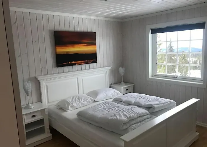 Casa de Férias Stor Familiehytte Pa Smasaetra,